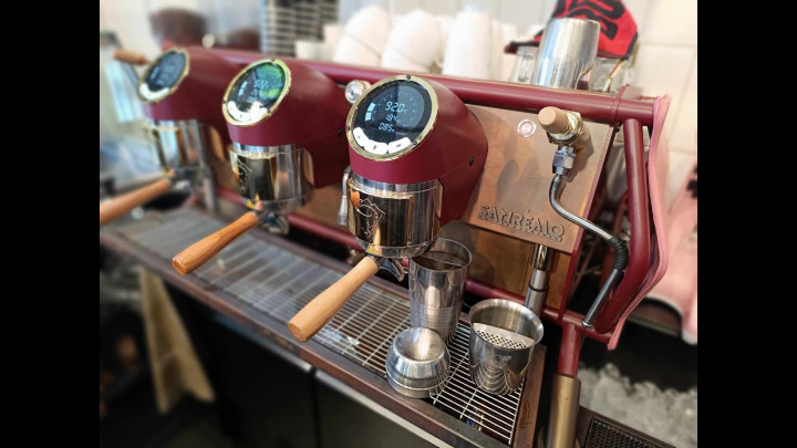 Sanremo  Café Racer: Renegade Pink Wcc2022 Milan By Espressomania.gr