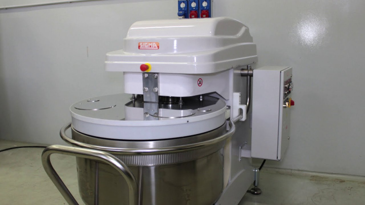 Silver Line 160kg/300kg - Spiral mixer with removable bowl  - Start up and Use