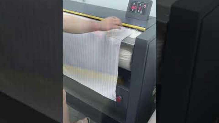 Отзыв на гладильный каток Helen H120.25 в новом корпусе с автоматическим прижимом мульды (утюга)