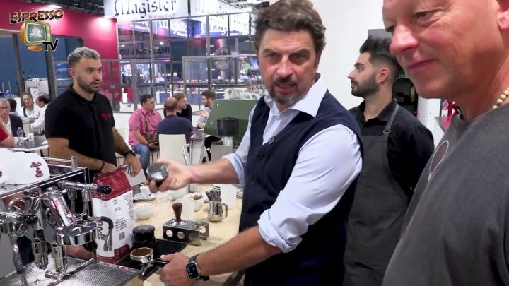 Espresso TV visits HostMilano 2023  - Bezzera Sole HX & Bezzera Moda