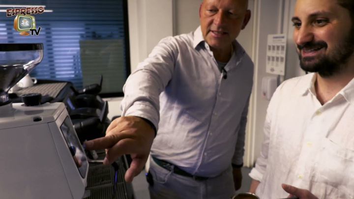 The new Eureka Atom Excellence 75 + new automatic tamper