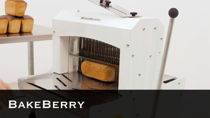 Хлеборезательная машина полуавтоматическая BakeBerry FB-420
