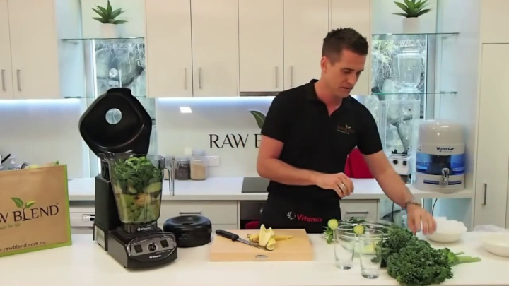 Vitamix XL Blender byPremier Juicers