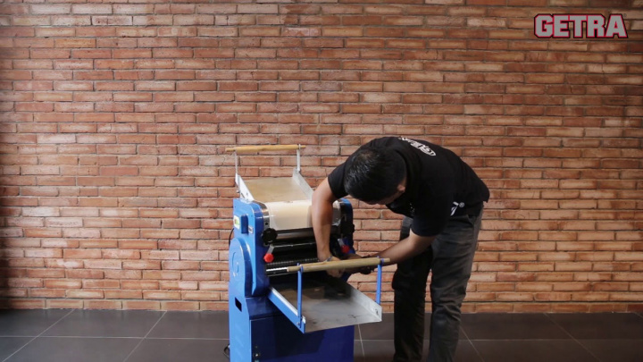 GETRA NOODLE MAKER DZM-350