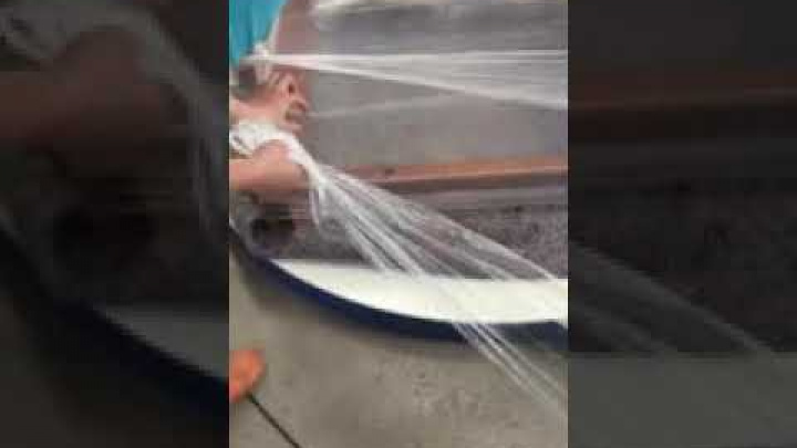 Hualian HL-1650 semiautomatic Pre-Stretch Pallet Wrapping Machine