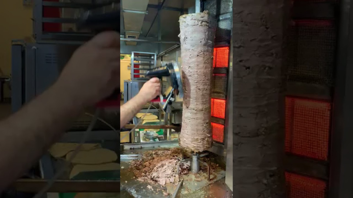 Демонстрация работы ножа для шаурмы Foodatlas