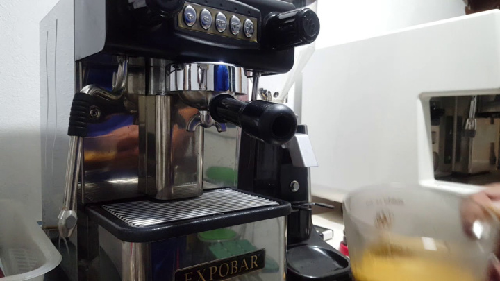 เครื่องชงกาแฟ มือสอง EXPOBAR OFFICE CONTROL
