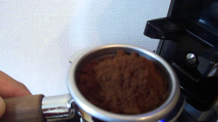 La Cimbali Magnum on demand mit konischem Mahlwerk